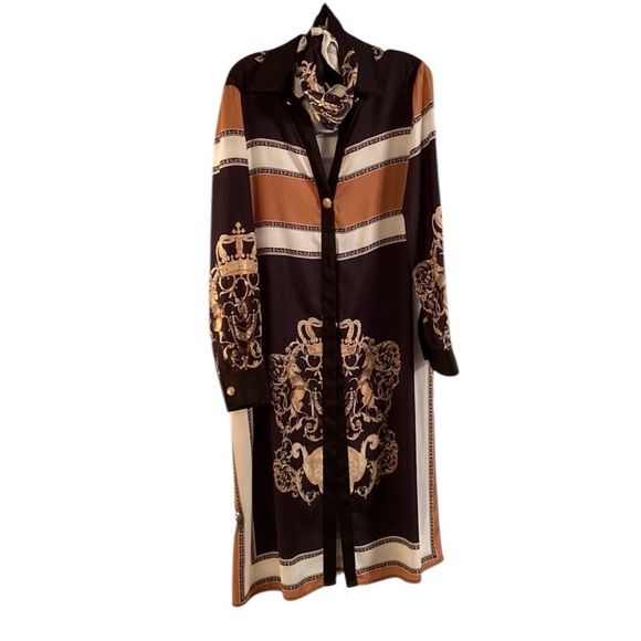 Alberto Makali Tops - Alberto Makali size XL black & gold long sleeve silky duster